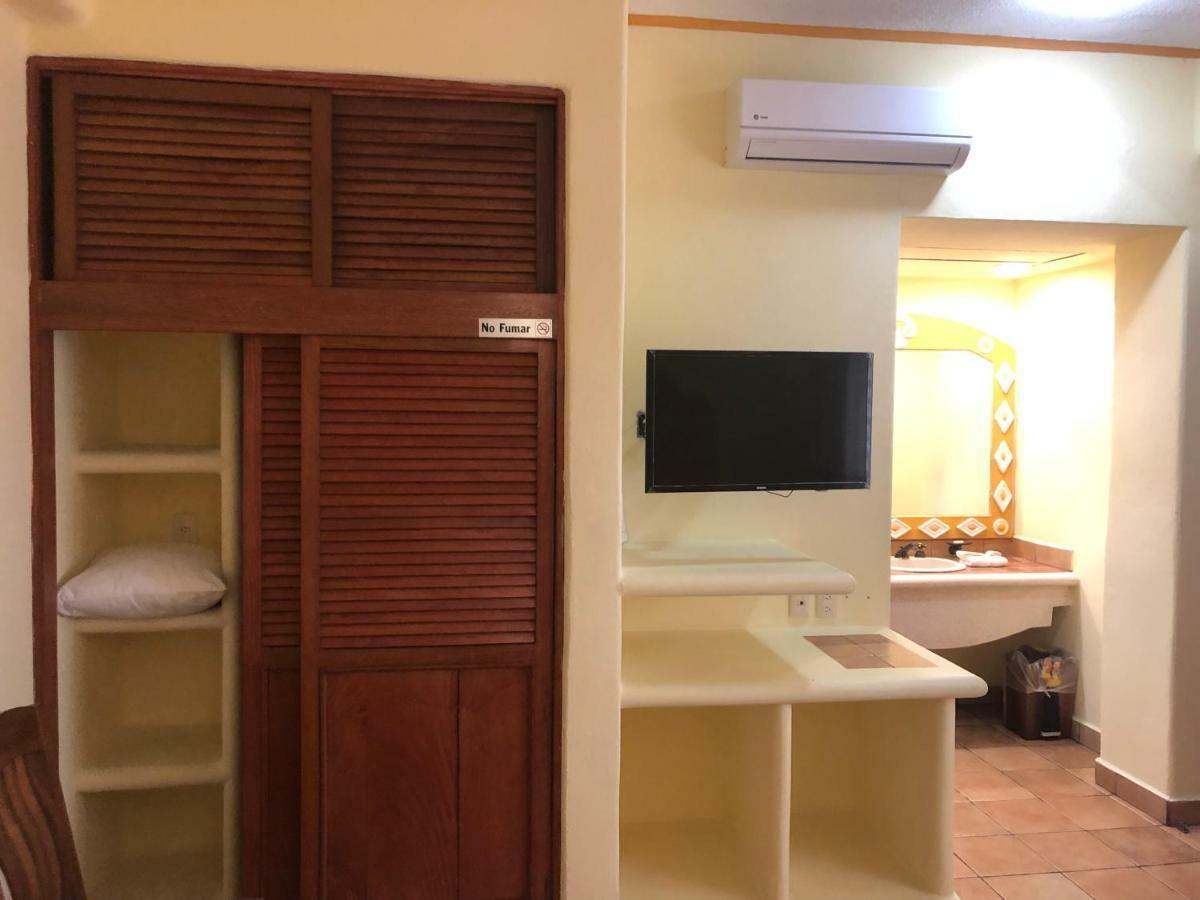 Hotel Maria Mixteca Santa Cruz Huatulco Buitenkant foto